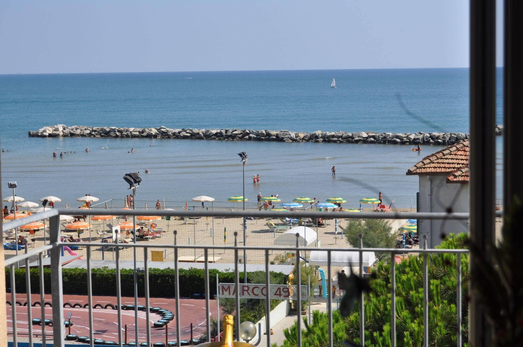 Hotel Playa Rimini Exterior photo